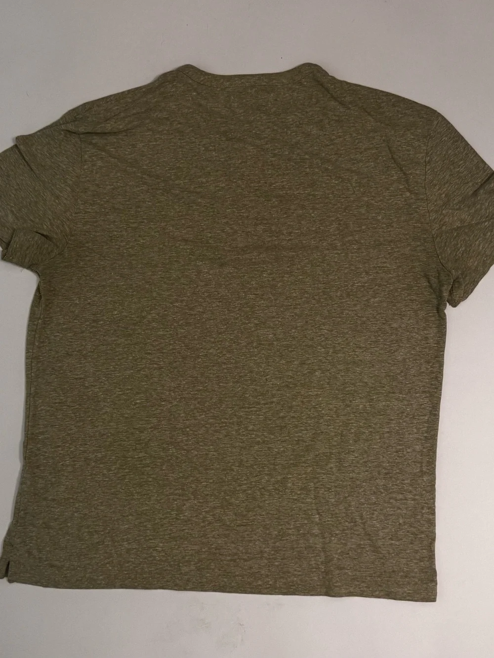 Banana Republic Men's Olive Green Short-Sleeve Henley Shirt